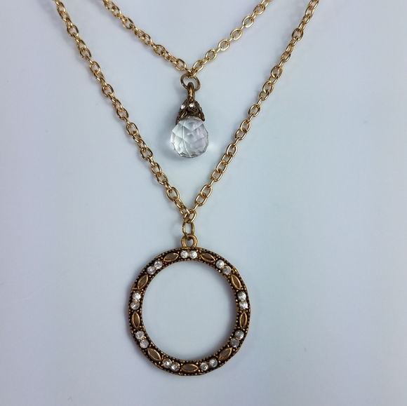 Gold tone layered necklace - Picture 2 of 7